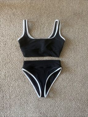 LainSnow Black & White Trim High-Waist Bikini Set